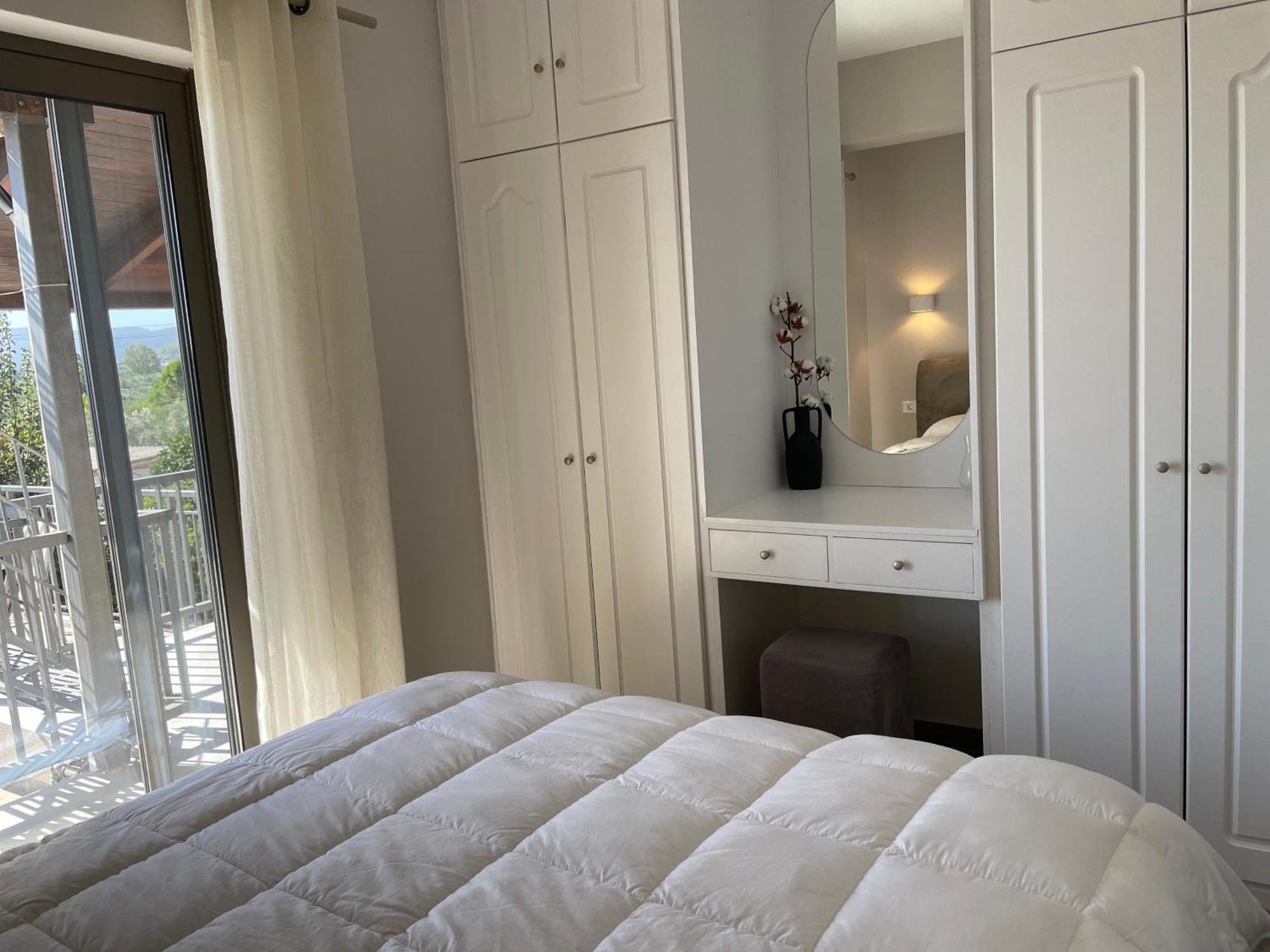 !!new!! Andriana's 3-bedroom Countryside Retreat Apartmán